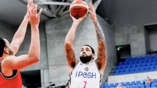 秋田が敵地で第1戦のリベンジを果たす…接戦となるも最終Qに富山を突き放して白星