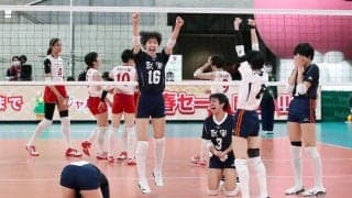 就実の２連覇を牽引した深沢ツインズ　姉めぐみ「すごくうれしい」　妹つぐみ「気持ちが勝因」／春高バレー