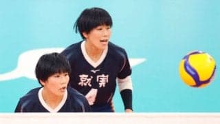 就実が３-１で２大会連続４度目の優勝　双子の深沢姉妹がけん引／春高バレー