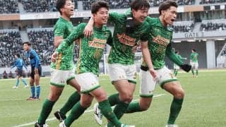 青森山田が3大会ぶり3度目Vで3冠達成！ 松木玖生らの4ゴールで大津の堅守攻略【高校サッカー選手権】