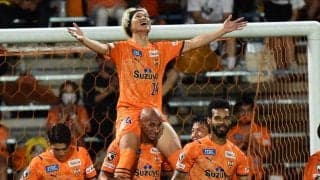 「短期間でこんなに頼もしくて寂しくなる選手は初めて」清水から神戸へ復帰の藤本憲明、ファンから惜しむ声多数