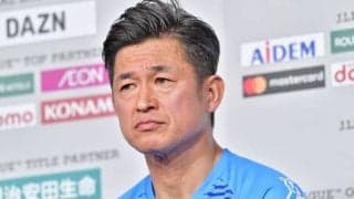 【「2月で55歳」三浦知良の飽くなき挑戦】兄・三浦泰年が監督兼GMの新天地・鈴鹿でも待つ「ガチンコ競争」と「その先の狙い」(2)