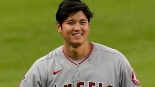 【MLB】大谷翔平の「ノースリーブの破壊力」　「GQ」表紙で白ニットから逞しい二の腕披露