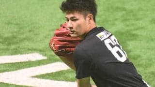 シャドーピッチングでタオルはどう持つ？　鷹の153キロ左腕が大事にする“イメージ”