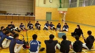 メモを取りながら野球教室　巨人コーチが伝えたかった「書き留める」ことの大切さ