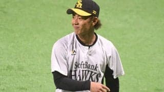 「二刀流もあり」!?　鷹・今宮健太が投じた“キレキレ”カーブに注目「リリーフが見たい」