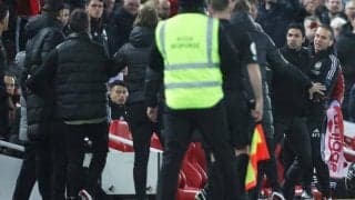 前回対戦時は冨安を巡ってバトル！クロップ＆アルテタの“気まずそう”な抱擁シーンをファンは見逃さず「やらされてる感すごい」