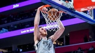 プレーオフ返り咲きを狙うラプターズがトレードで狙うのはスパーズのパートルか？