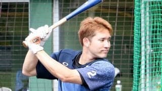 日本ハム杉谷の豪快スイングの行方は!?　「笑いを届けてくれてありがとう」