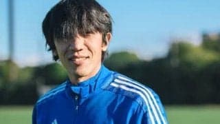 中村俊輔、ベンチ外という屈辱の日々。キング・カズ「サッカー、楽しいな」の言葉に勇気をもらった