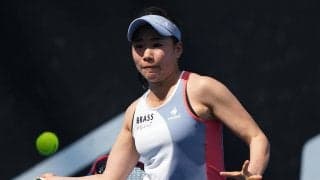 日比野菜緒、ラッキールーザーのチャンス生かせず初戦敗退。3年連続2回戦進出ならず[全豪オープン]