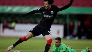 「どうやって浮かした」鎌田大地の技術が詰まったゴールにファンも驚きの声「すごいシュート」