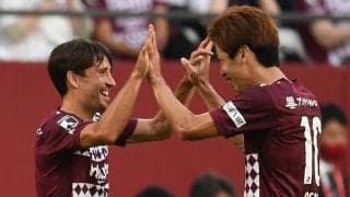 ヴィッセル神戸のボージャン・クルキッチが歴代所属チームのユニフォームを披露!バルセロナからミラン、アヤックス、そして神戸