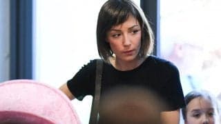 お気に入りはまさかの「ドラえもん」、イニエスタ妻のギャップある2ショットが反響