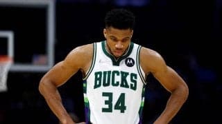 昨季NBA王者となったアデトクンボ「僕は世界のベストプレーヤーなんかじゃない」