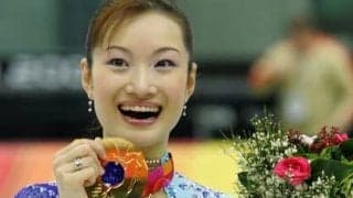 「何が何だかわからず頭のなかが真っ白」と歓喜。荒川静香の金メダルは日本のフィギュアスケート人気に火をつけた