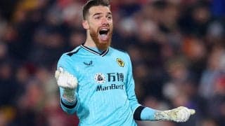 ラグビー?アメフト? ウルブスGK、相手をなぎ倒して進む姿が大反響「何回みても笑える」