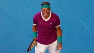 全豪会見で頬杖をつくナダル　1億2000万円の“相棒”に反響「注目されたいんだね」