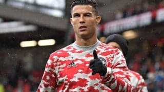 「20歳に見える」37歳間近C・ロナウドのビーチでのセクシーショットにファンも驚き「海が似合う」