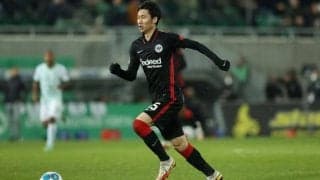 フランクフルト、鎌田大地がハムストリングの筋断裂で離脱…