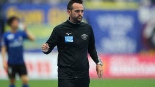 一時離脱の徳島監督ダニエル・ポヤトス、宮崎キャンプ後に再合流へ