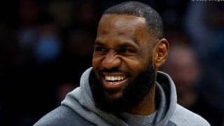 超一線級で活躍を続けるレブロン・ジェームズが左膝の痛みのため2試合連続で欠場