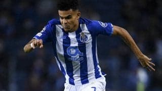 間もなくりルイス・ディアスがリバプール加入！ 契約書にサインする姿が明らかに