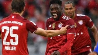 「クールだ」バイエルンのデイビスが“コーンロウ”スタイルにイメチェン！後輩FWも「次は僕にもやって」