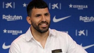 母国で釣りに興じるアグエロが黄金の魚をゲット！キャッチ後の一枚にはディ・マリアも反応