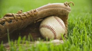 少年野球を始める子どものグラブ選び　専門店のおすすめは「Hウェブ」