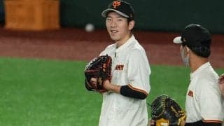 “世界一の職人”は「やっぱバント上手すぎる」　貴重な実演指導を巨人・戸郷も吸収