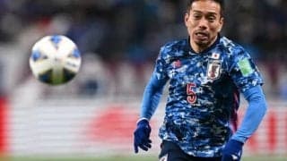 長友佑都、批判を封じた「不屈さ」。だが、日本代表の左サイド問題は解決したのか