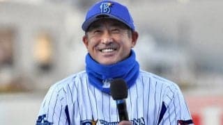 選手の似顔絵が「すごく似てる」　DeNA石井琢朗コーチ、“隠れた特技”で金言