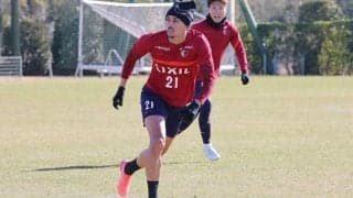 今季は開幕から合流の鹿島MFピトゥカが新ユニフォーム姿で決意語る「行くぞ、鹿島!」
