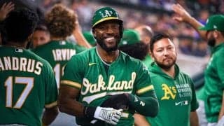 【MLB】高級感漂うネックレスに見事な大胸筋…　90億円外野手のオフ満喫映像が波紋呼ぶワケ