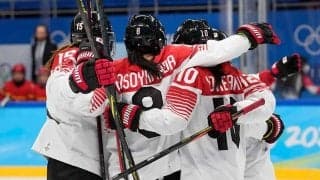 スマイルジャパン、難敵チェコと大一番　首位通過へ、カギを握る“19歳差”FWコンビ