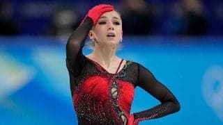 15歳ワリエワを米経済紙が一面報道　ウォール・ストリート紙「4回転と共に名を刻んだ」