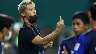 指導者本田圭佑が本格始動、U-23カンボジアの中心に「カンボジア王国の希望になってください！」