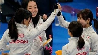 カーリング日本、勝利の裏でNHK解説者が今大会も話題「テレビ消せない」「服可愛い」