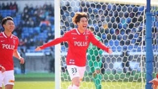 江坂が圧巻2ゴール！ 新生浦和レッズがJ1王者川崎Fを下し、16年ぶり制覇！《FUJIFILM SUPER CUP》