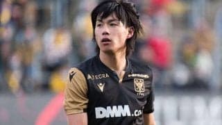 判定に頭を抱えたのは選手ではなく“主審本人”、林大地の決定機で何が起きた?