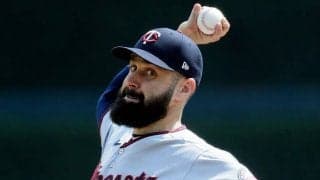 巨人、メジャー46勝・シューメーカーの獲得発表　背番号は「99」に決定