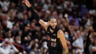 ヒートが2WAY契約で加入後ローテーション入りしたケイレブ・マーティンと本契約を締結