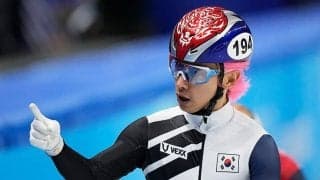 銀メダルの韓国選手、表彰台で取った異例の行動に海外反響「いい写真」「おめでとう」