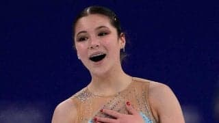 「美しいわ！」　16歳米フィギュア女子の鮮やか衣装に称賛「悲痛な大会で煌めく瞬間」