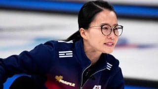 メガネ先輩、ついにこぼれた涙　カーリング韓国終戦に母国紙「取材エリアで止めどなく涙」