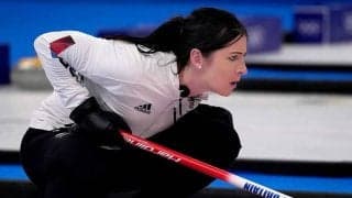 カーリング日本、決勝戦う英国スキップが敬意「私たちは日本の子たちのことが大好き」