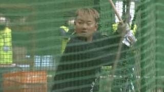 「足の太さバケモン」　西武主砲の“強烈スイング”支える下半身は「筋力凄すぎ」