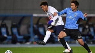 「勝手に飲水タイム」後に始まった右サイドからの猛攻【王者・川崎フロンターレとの開幕節で見えたFC東京の「大いなる可能性」】(2)