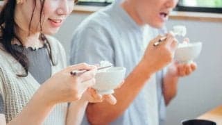 食事中〇〇を置くだけで痩せる！？今日からすぐできる簡単ダイエットとは